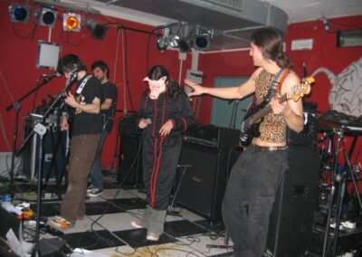 Galateo Animale is an experimental band, deconstructed arts and music makers