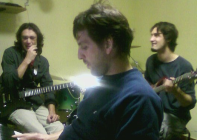 Galateo Animale is an experimental band, deconstructed arts and music makers